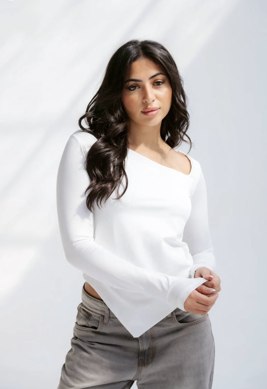 White Asymmetrical Chic Long Sleeve Top